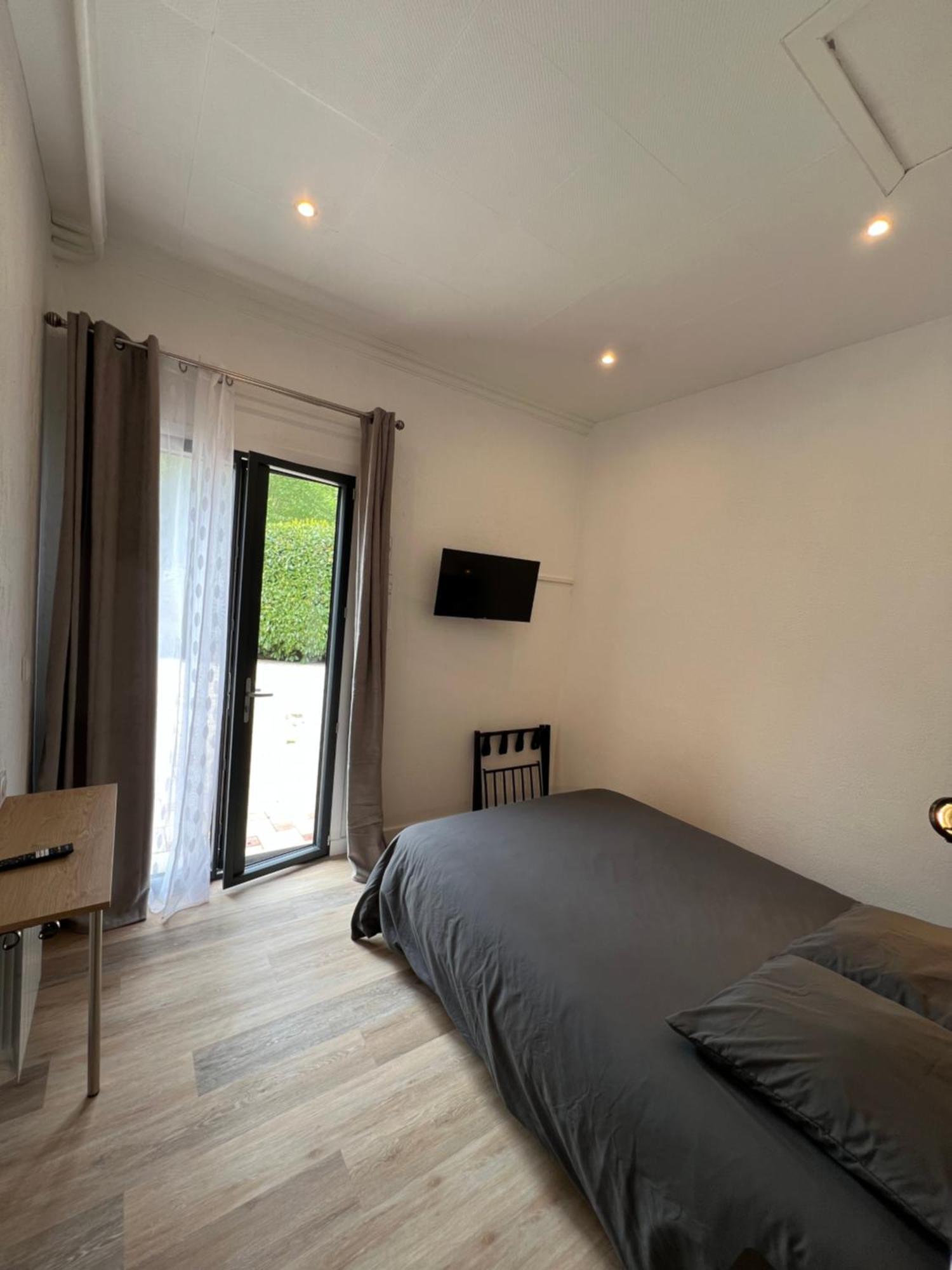 Complexe Les 4 Saisons Otel Oust Dış mekan fotoğraf