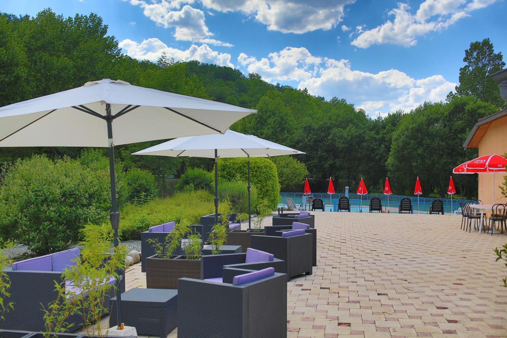 Complexe Les 4 Saisons Otel Oust Dış mekan fotoğraf